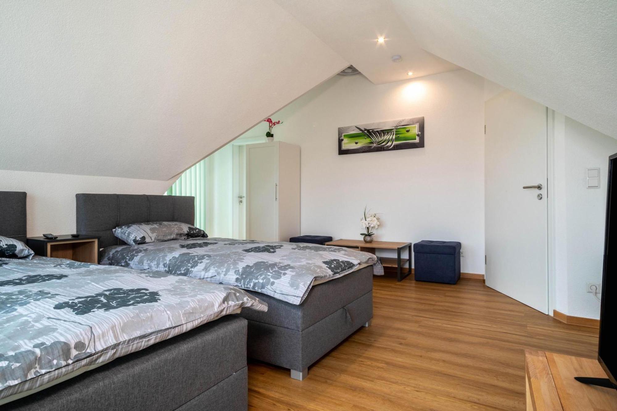 Ferienwohnung Alpenblick Friedrichshafen Bagian luar foto